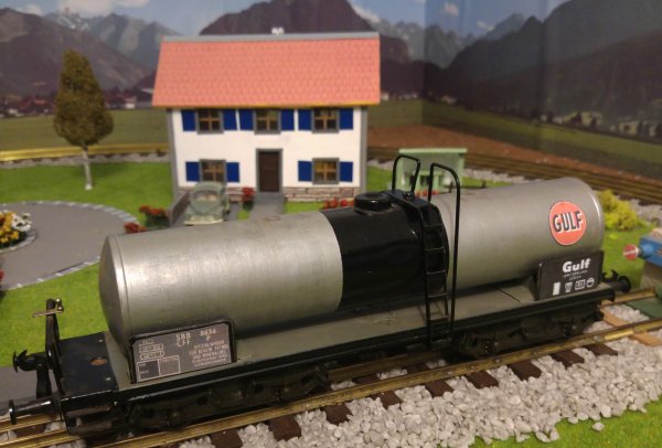 Un wagon-citerne BUCO retrouve son propriétaire d’alors