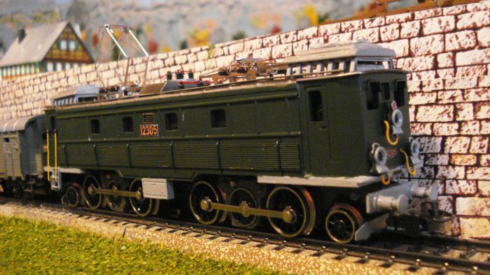 Gros plan sur la Be 4/6 12305