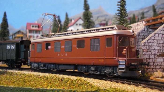 L'Ae 4/4 258, que voil une bien belle machine !