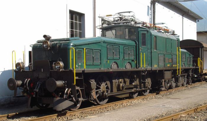 Puis avec Ce 6/8 III 14305